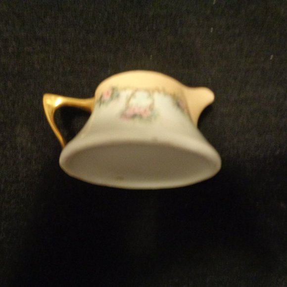 ANTIQUE BAVARIAN G F FLORALS SQUAT CREAMER - Picture 2 of 8